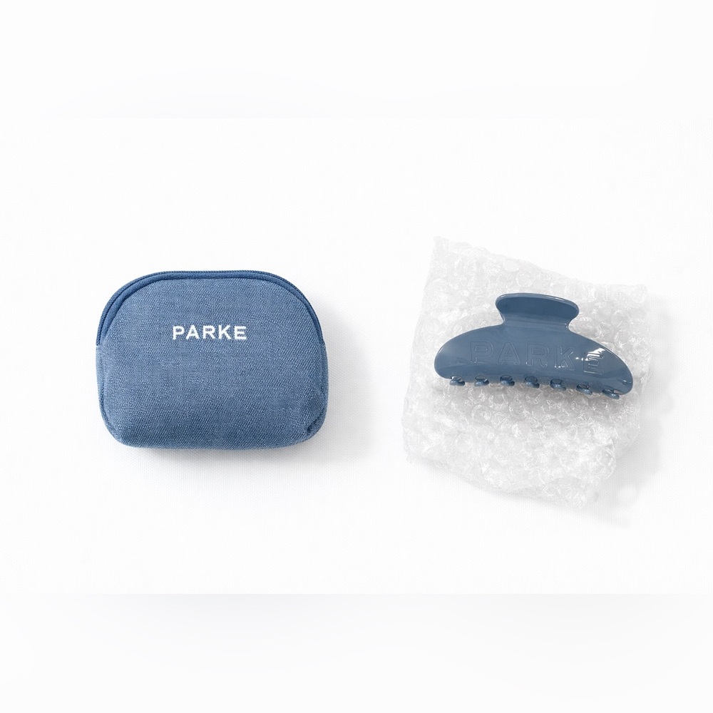 Parke Claw Clip with Branded Pouch